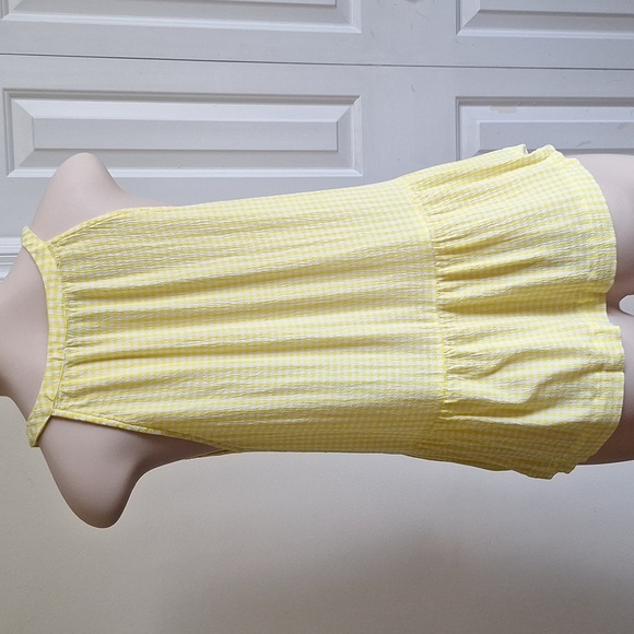 3/$20 LOFT Yellow Gingham Peplum Tank Top Size M - Picture 3 of 6